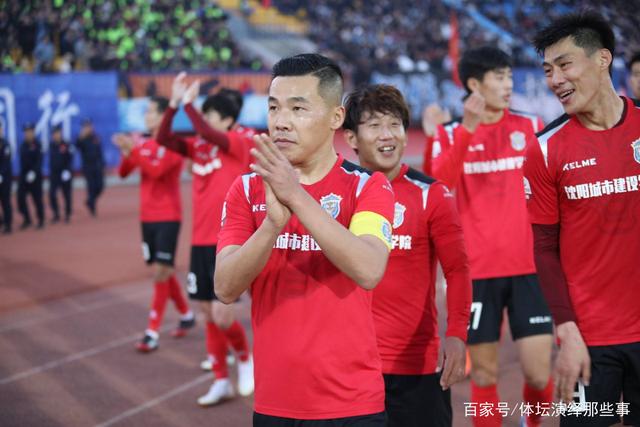 翟晓川13+10首钢6人上双轻取上海 王哲林20+14